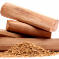 Sandalwood (চন্দন)-এর সুগন্ধি নোট।